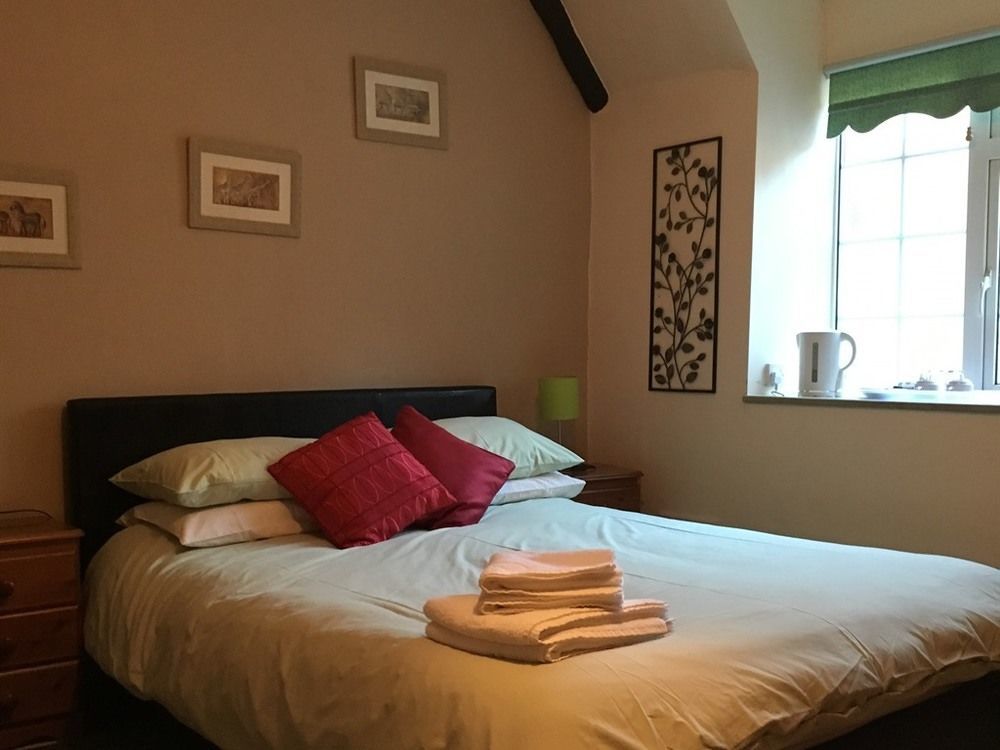 Chestnut Bed And Breakfast Bourton-on-the-Water Buitenkant foto